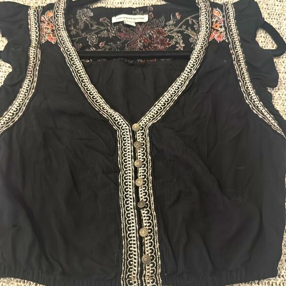 American Eagle Outfitters Black Embroidered Blouse size xs - Picture 2 of 6